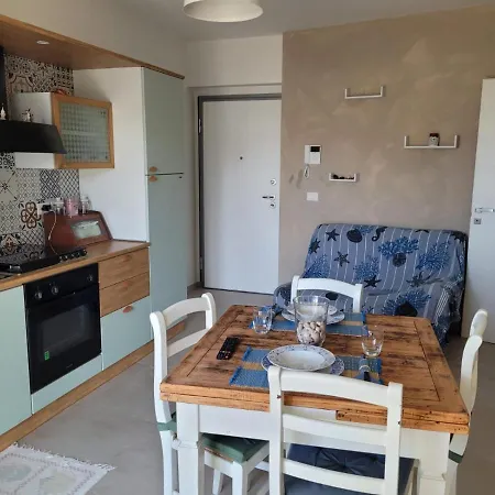 Apartment Ad Un Passo Dal Mare