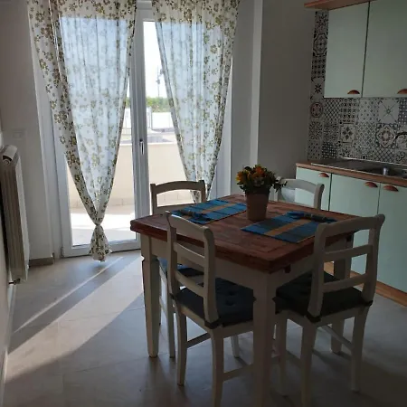 Ad Un Passo Dal Mare דירה אורטונה