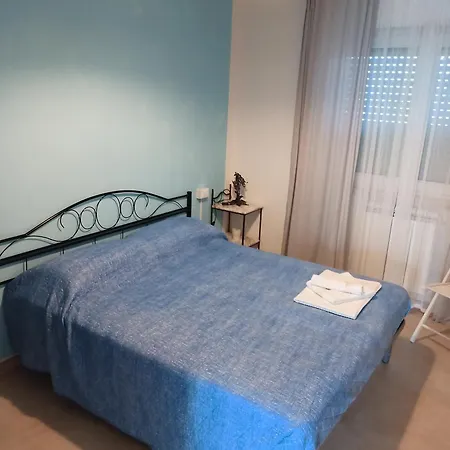 Ad Un Passo Dal Mare דירה אורטונה